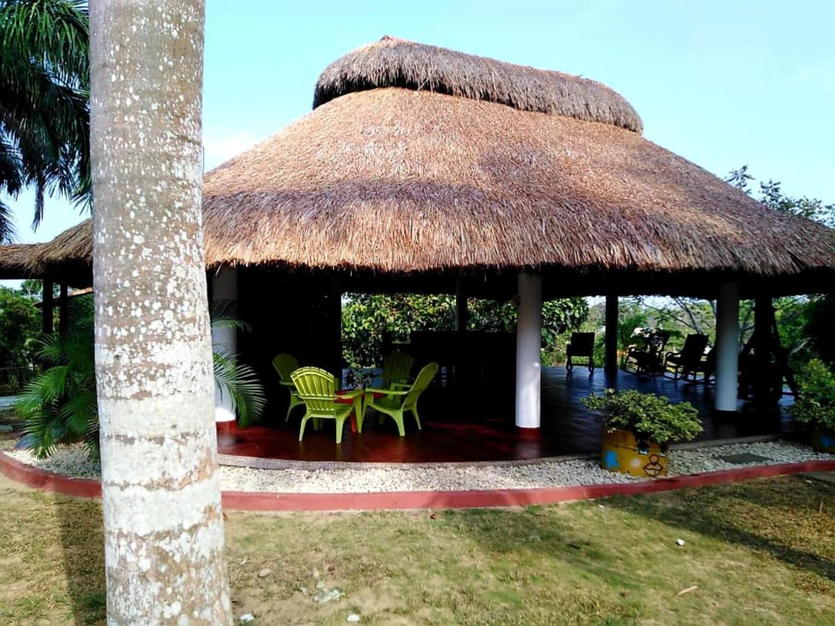 Casa Campo Emaus Caucasia Exterior foto