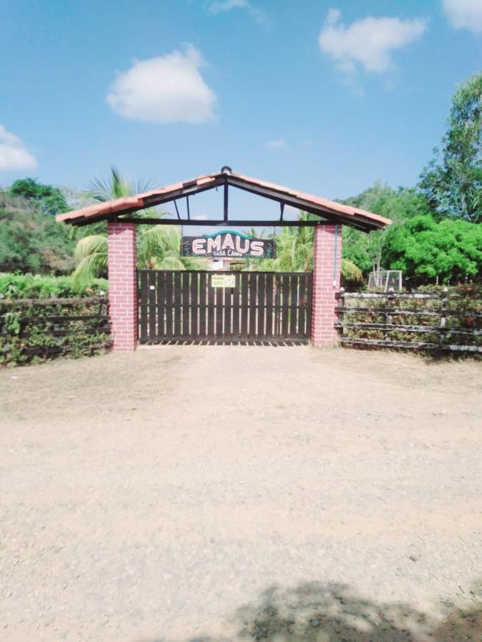 Casa Campo Emaus Caucasia Exterior foto