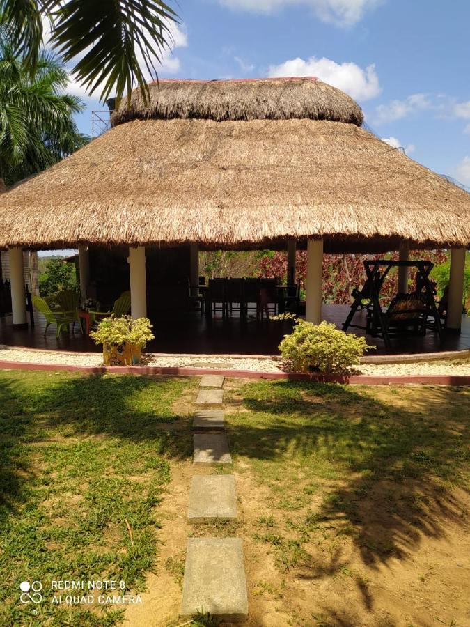 Casa Campo Emaus Caucasia Exterior foto